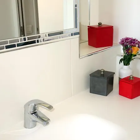 Beautiful Place With Mezzanine Near Montmartre Paris