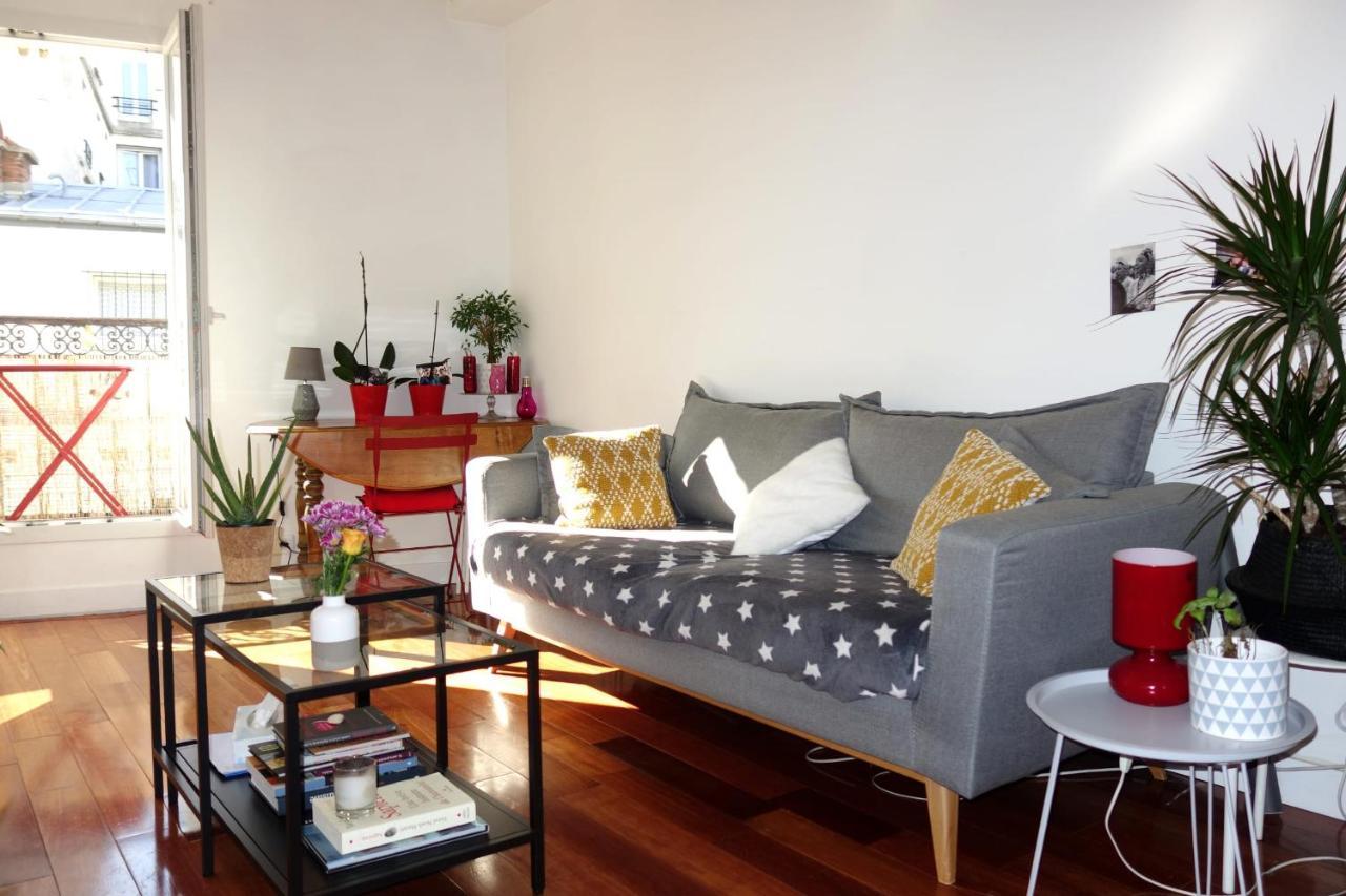 Apartment Beautiful Place With Mezzanine Near Montmartre Paris